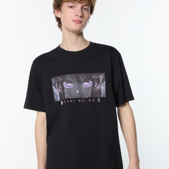 Oshinoko Uniqlo t shirt black NWT large - Picture 1 of 6